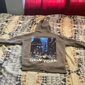 the brand is called orange kiss, it’s a size medium